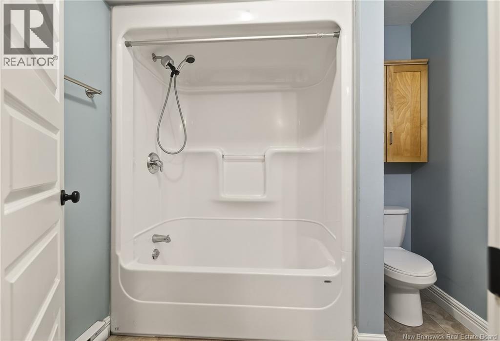 128 Lakeburn, Dieppe, New Brunswick  E1A 0Y7 - Photo 23 - NB135321