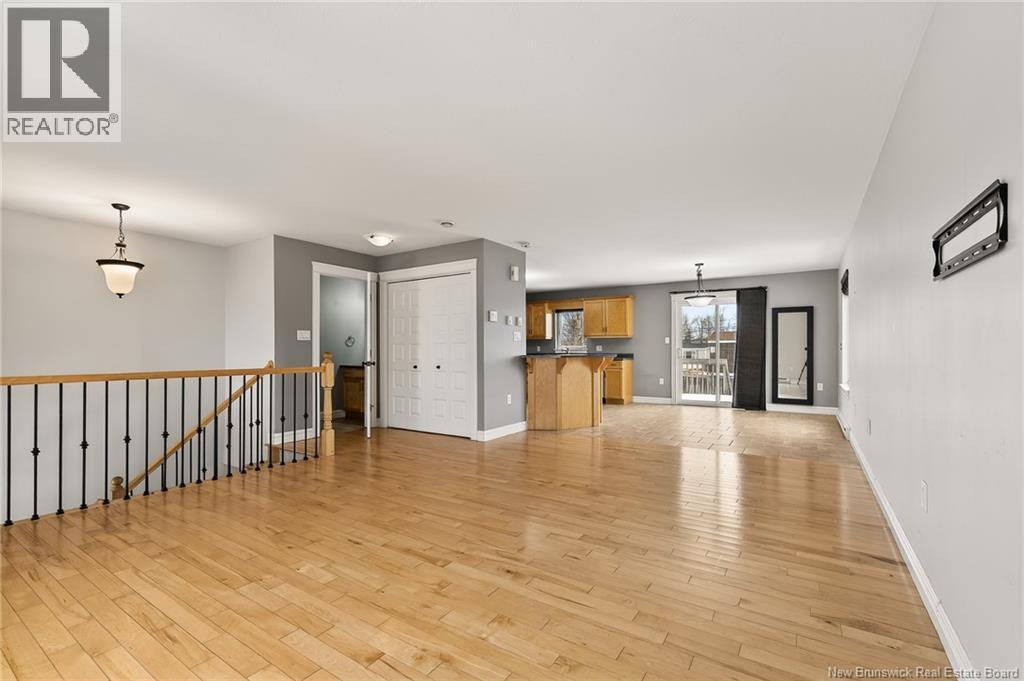 128 Lakeburn, Dieppe, New Brunswick  E1A 0Y7 - Photo 7 - NB135321