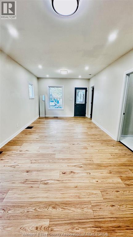 859 Pierre Avenue, Windsor, Ontario  N9A 2K9 - Photo 7 - 26008033