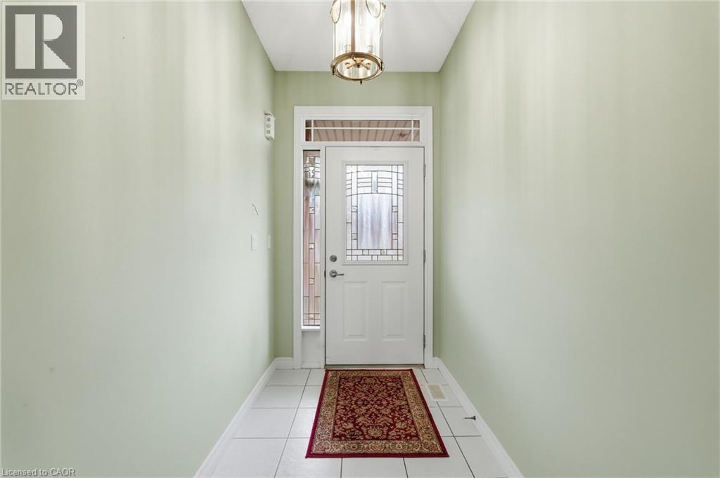 2165 Itabashi Way Unit# 10, Burlington, Ontario  L7M 0A2 - Photo 4 - 40821108