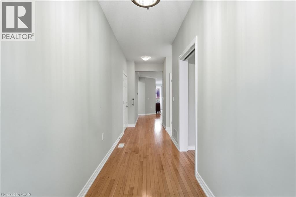 2165 Itabashi Way Unit# 10, Burlington, Ontario  L7M 0A2 - Photo 5 - 40821108