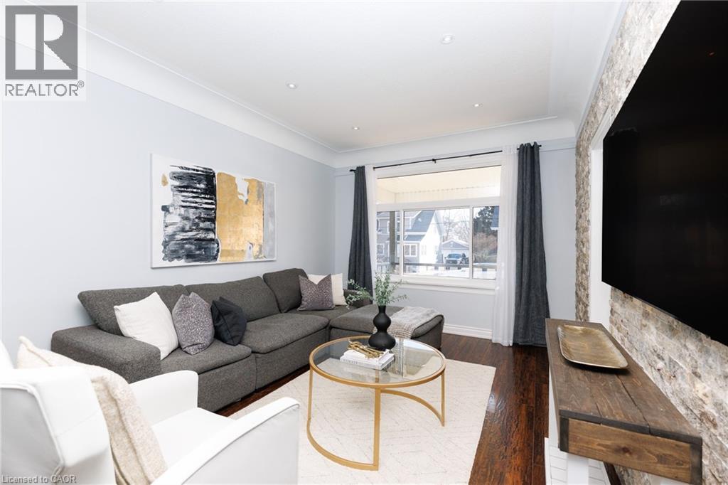 11 Fairview Road, Grimsby, Ontario  L3M 3L1 - Photo 12 - 40820975