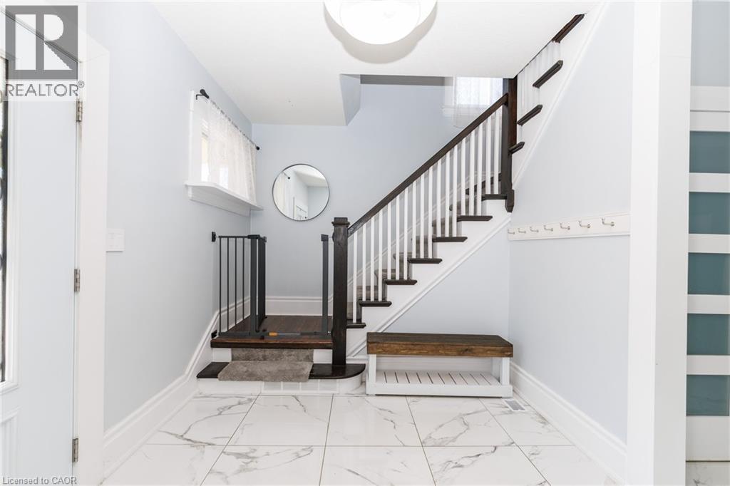 11 Fairview Road, Grimsby, Ontario  L3M 3L1 - Photo 24 - 40820975