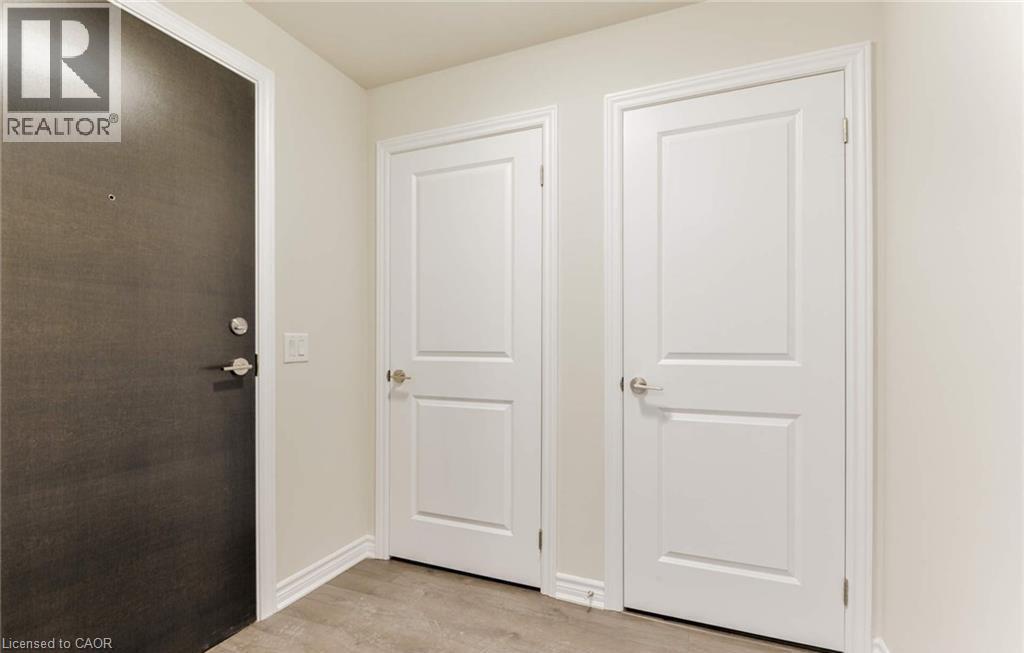 150 Oak Park Boulevard Unit# 320, Oakville, Ontario  L6H 3P2 - Photo 4 - 40820740