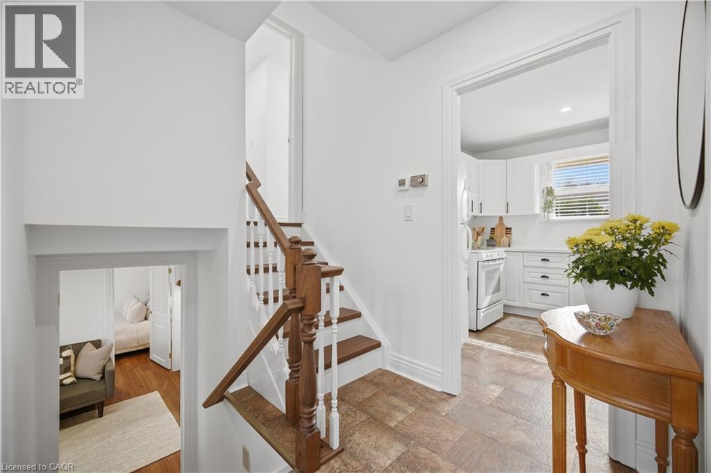 188 White Pines Drive, Burlington, Ontario  L7L 4E4 - Photo 23 - 40820112