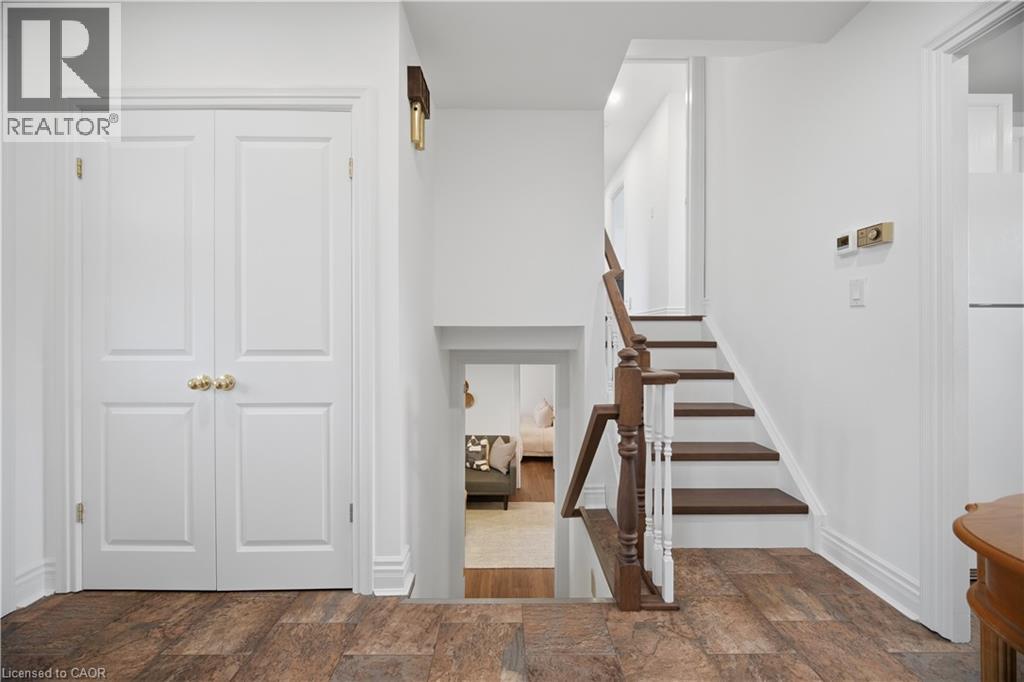 188 White Pines Drive, Burlington, Ontario  L7L 4E4 - Photo 33 - 40820112