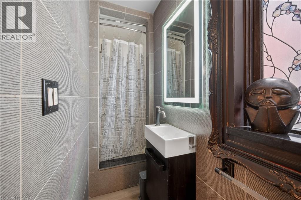 63 West Avenue N Unit# 1, Hamilton, Ontario  L8L 5C2 - Photo 21 - 40821320