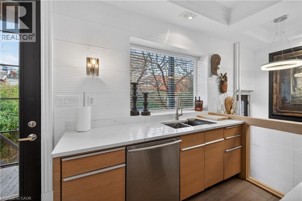 63 West Avenue N Unit# 1, Hamilton, Ontario  L8L 5C2 - Photo 26 - 40821320