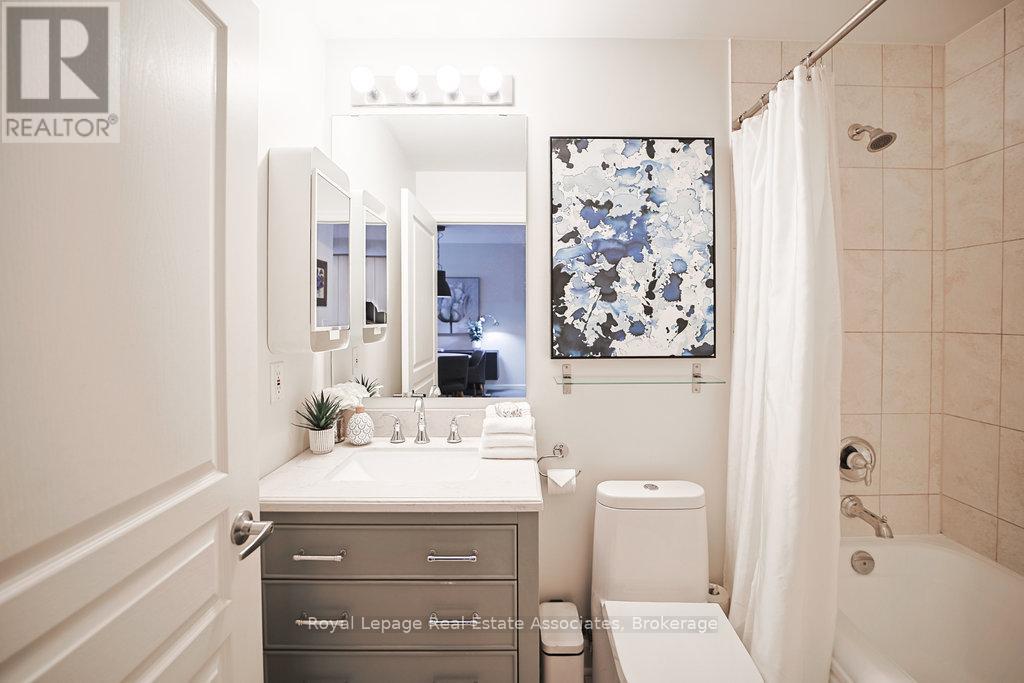 107 - 80 Port Street E, Mississauga, Ontario  L5G 4V6 - Photo 23 - W12801552