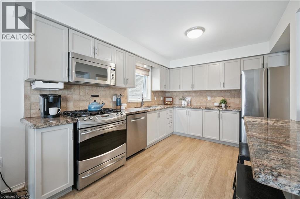 458 Citadel Court, Waterloo, Ontario  N2K 3Y5 - Photo 14 - 40814275