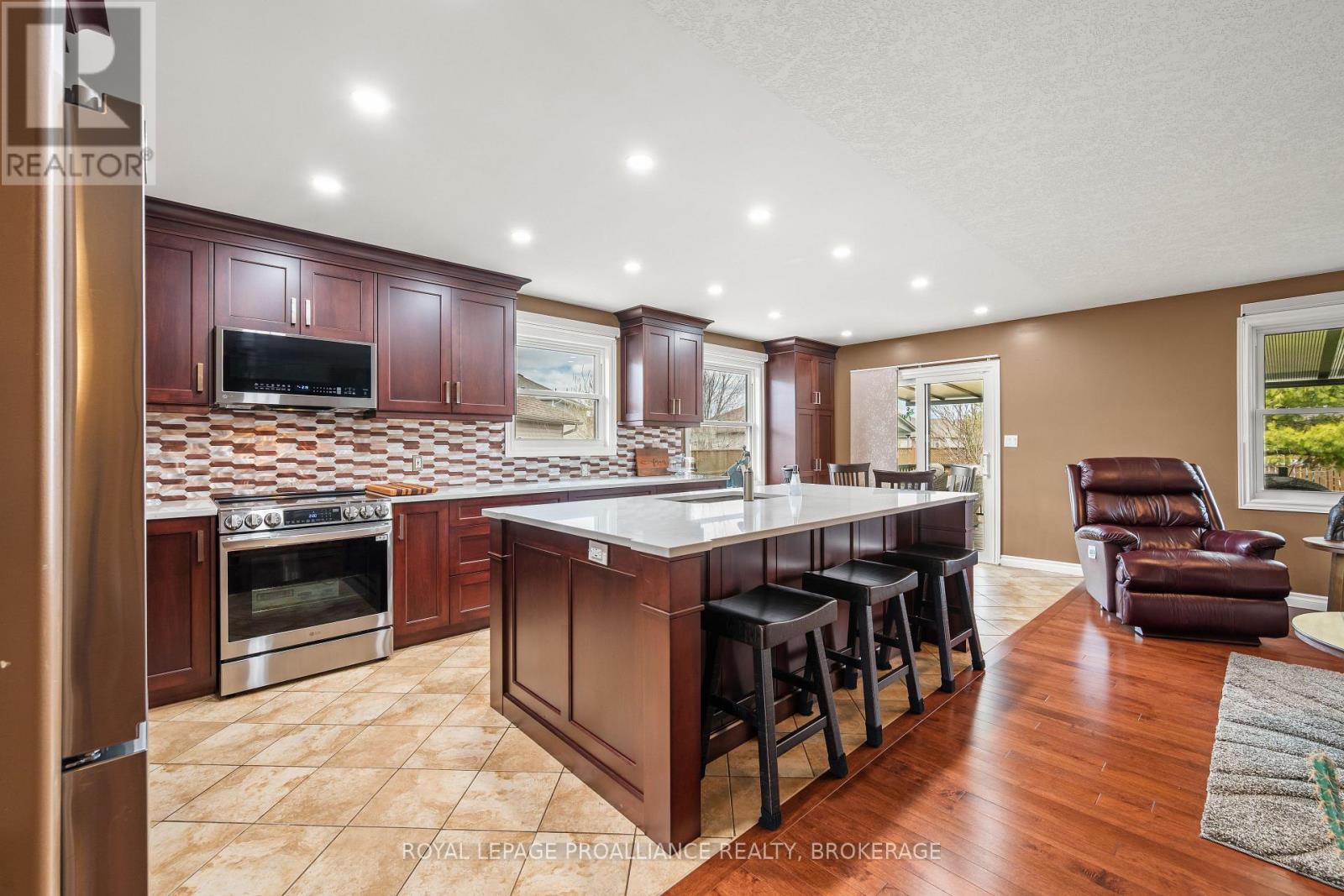 688 Chadwick Court, Kingston, Ontario  K7P 3E9 - Photo 19 - X13005478