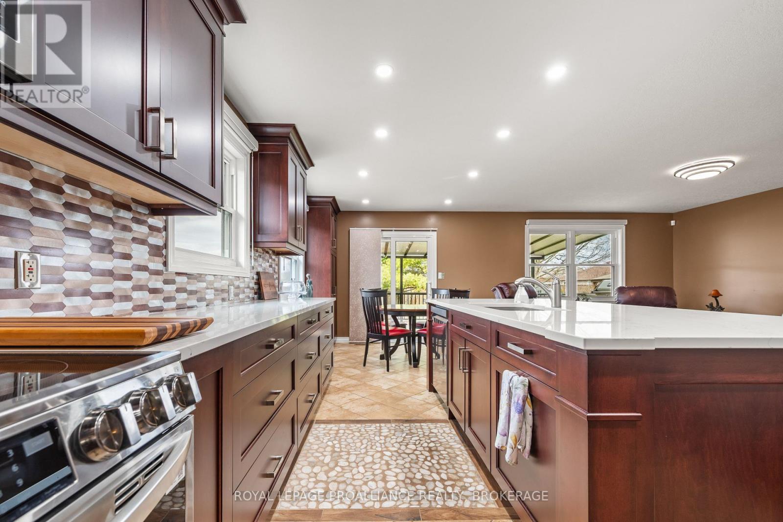 688 Chadwick Court, Kingston, Ontario  K7P 3E9 - Photo 24 - X13005478