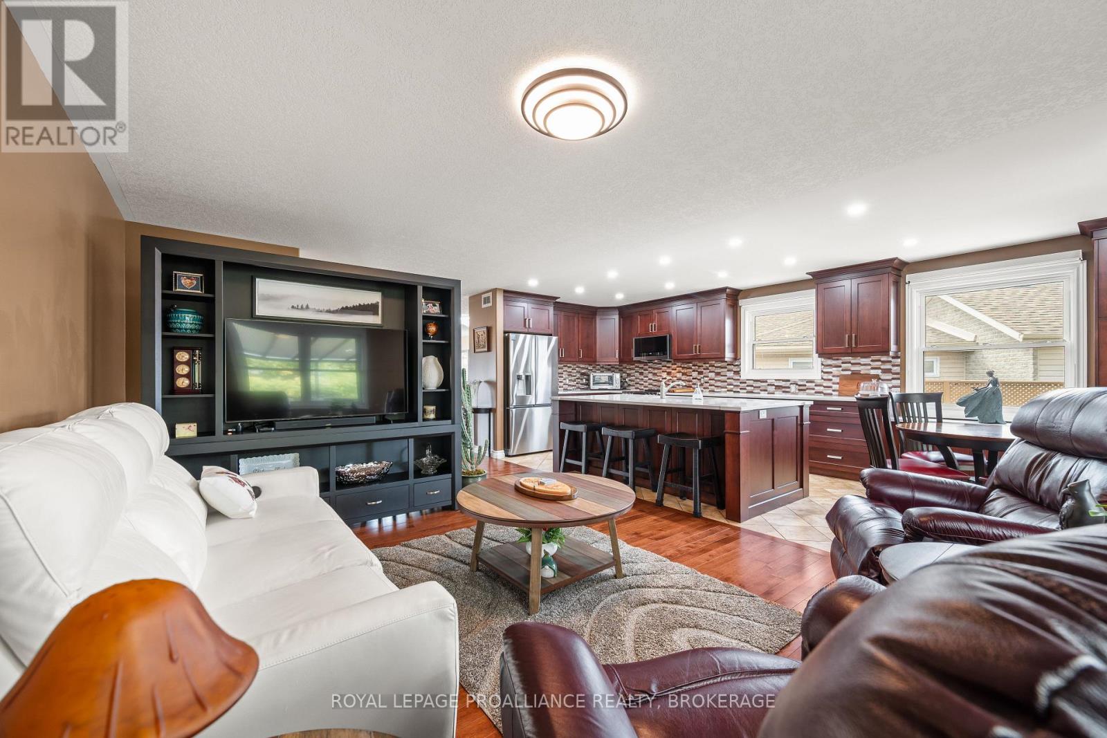 688 Chadwick Court, Kingston, Ontario  K7P 3E9 - Photo 28 - X13005478