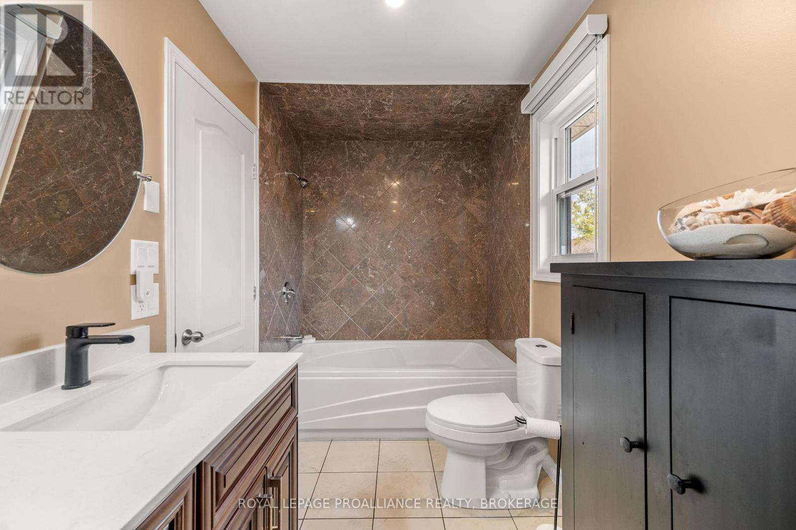 688 Chadwick Court, Kingston, Ontario  K7P 3E9 - Photo 40 - X13005478