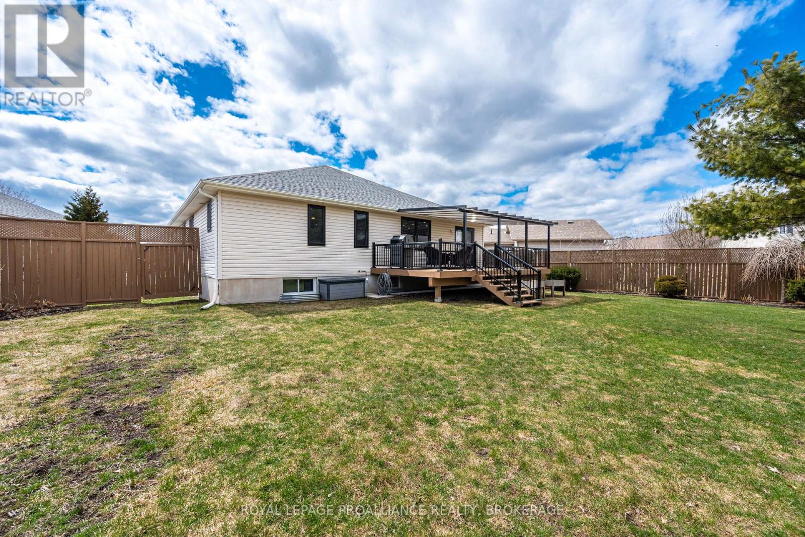 688 Chadwick Court, Kingston, Ontario  K7P 3E9 - Photo 5 - X13005478