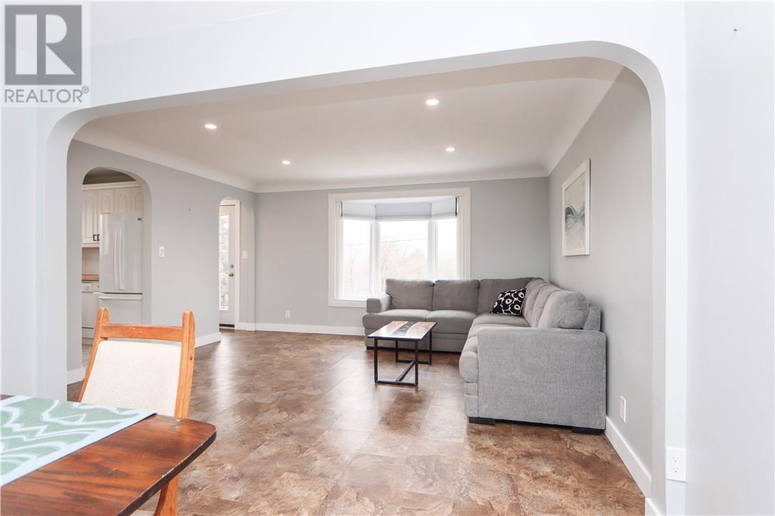 1445 Southview, Sudbury, Ontario  P3E 2L9 - Photo 12 - 2127155