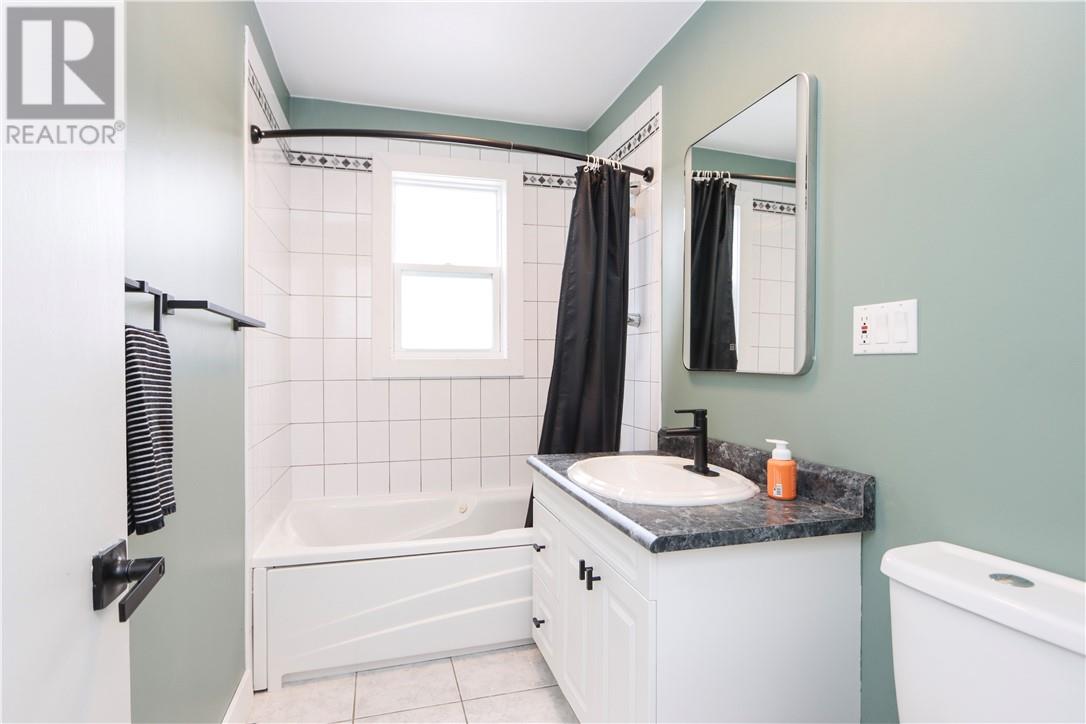 1445 Southview, Sudbury, Ontario  P3E 2L9 - Photo 16 - 2127155