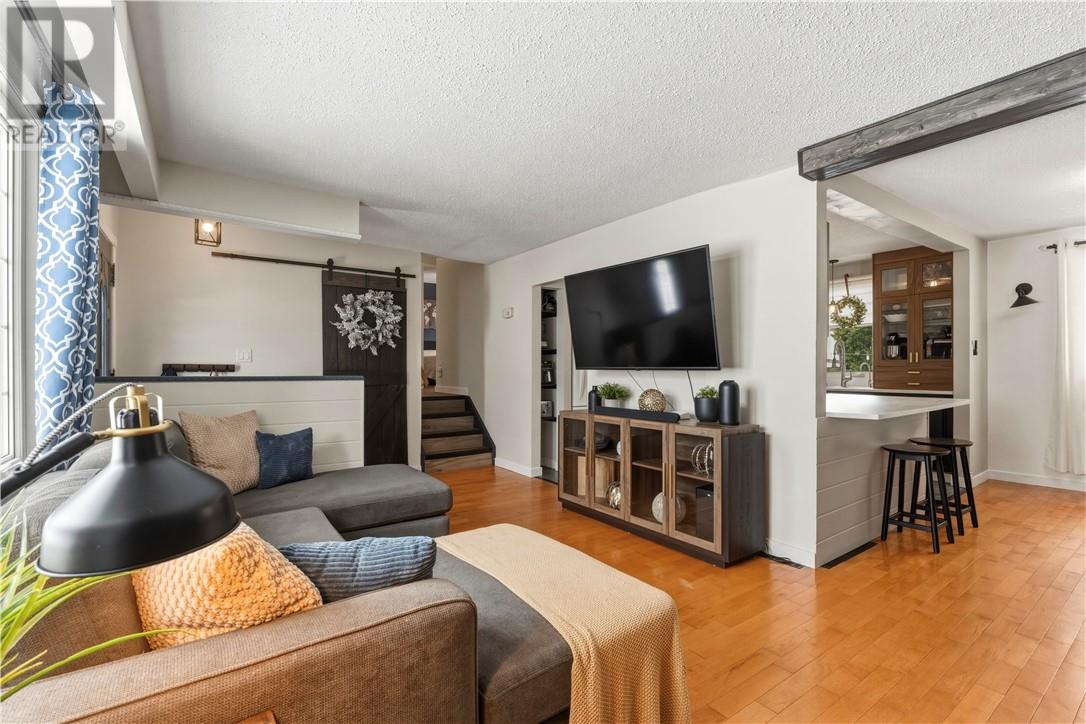 18 Beech Crescent, Capreol, Ontario  P0M 1H0 - Photo 3 - 2127144