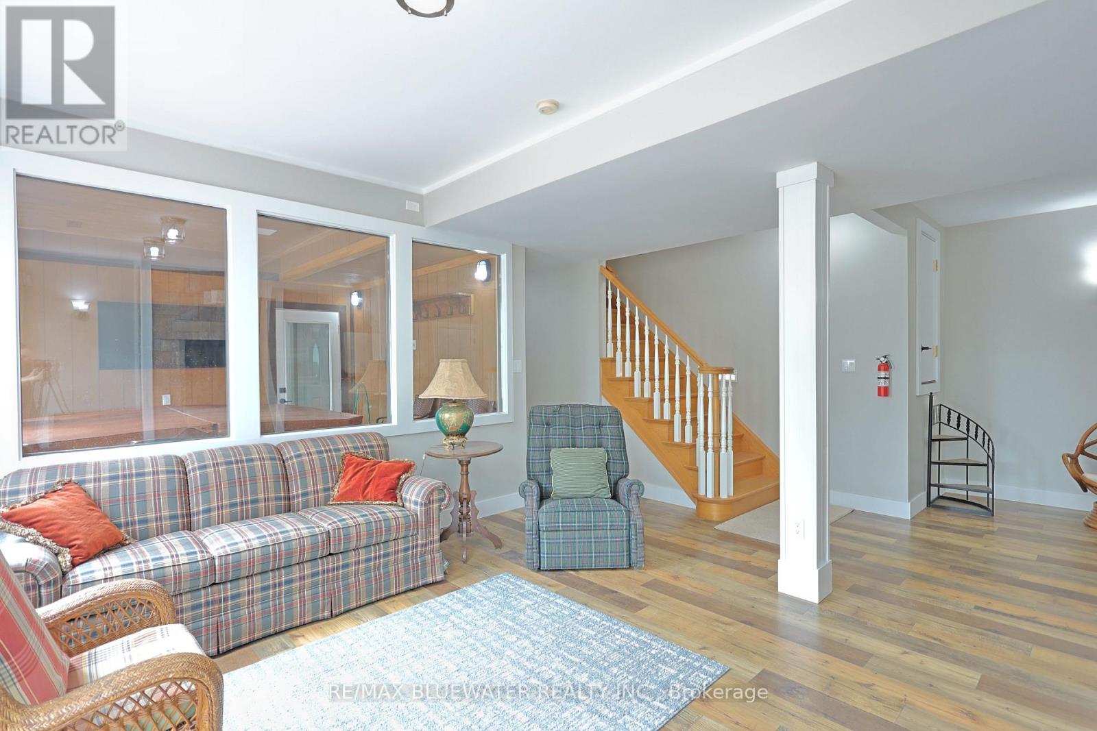 5 Phillip Street, South Huron, Ontario  N0M 1T0 - Photo 40 - X13005432