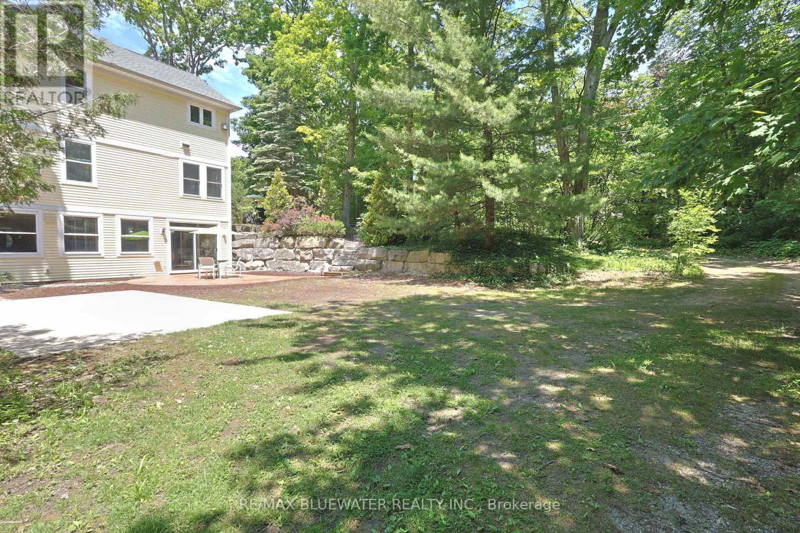 5 Phillip Street, South Huron, Ontario  N0M 1T0 - Photo 46 - X13005432