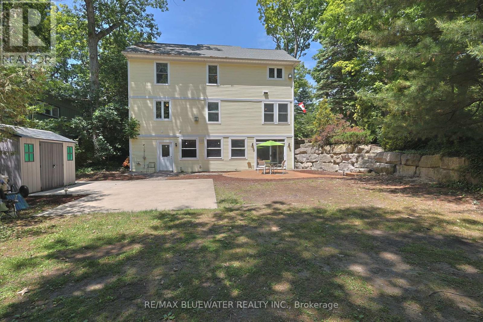 5 Phillip Street, South Huron, Ontario  N0M 1T0 - Photo 47 - X13005432