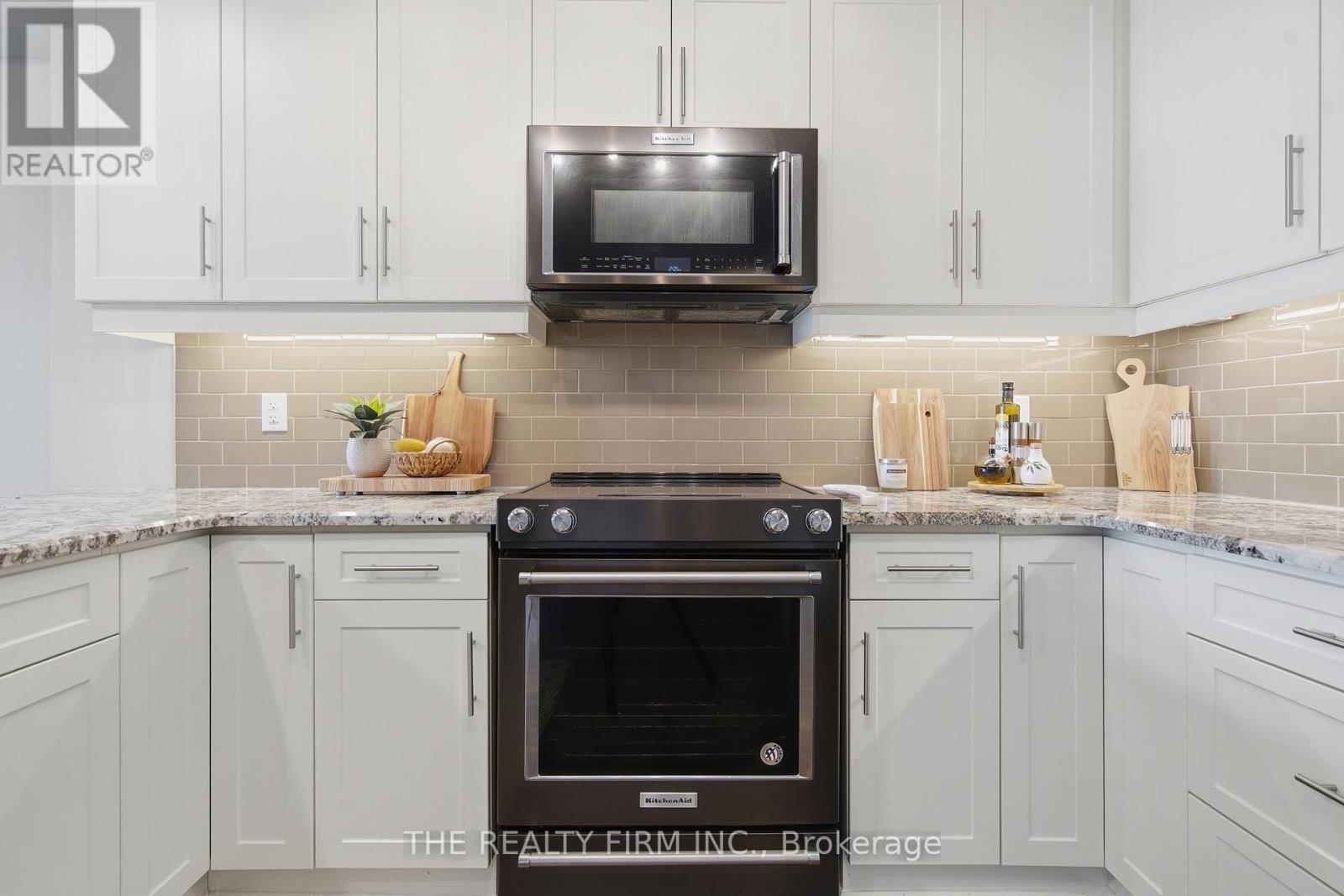 708 - 260 Villagewalk Boulevard, London North, Ontario  N6G 0W6 - Photo 7 - X13005536