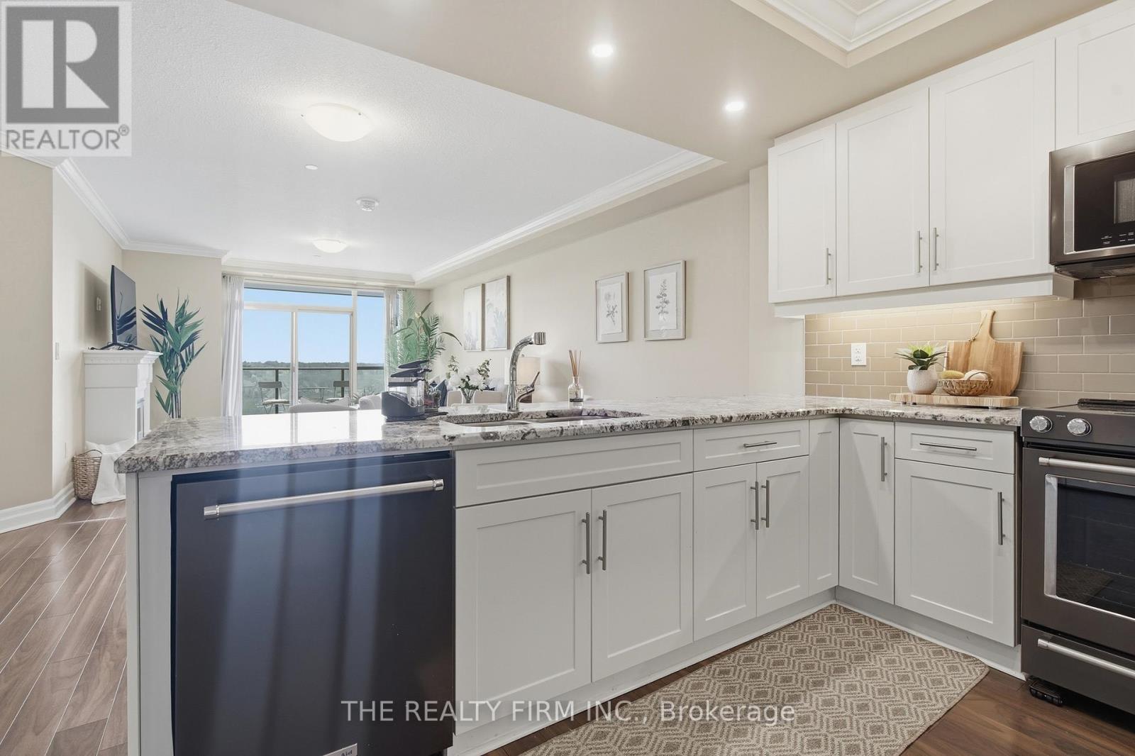 708 - 260 Villagewalk Boulevard, London North, Ontario  N6G 0W6 - Photo 8 - X13005536