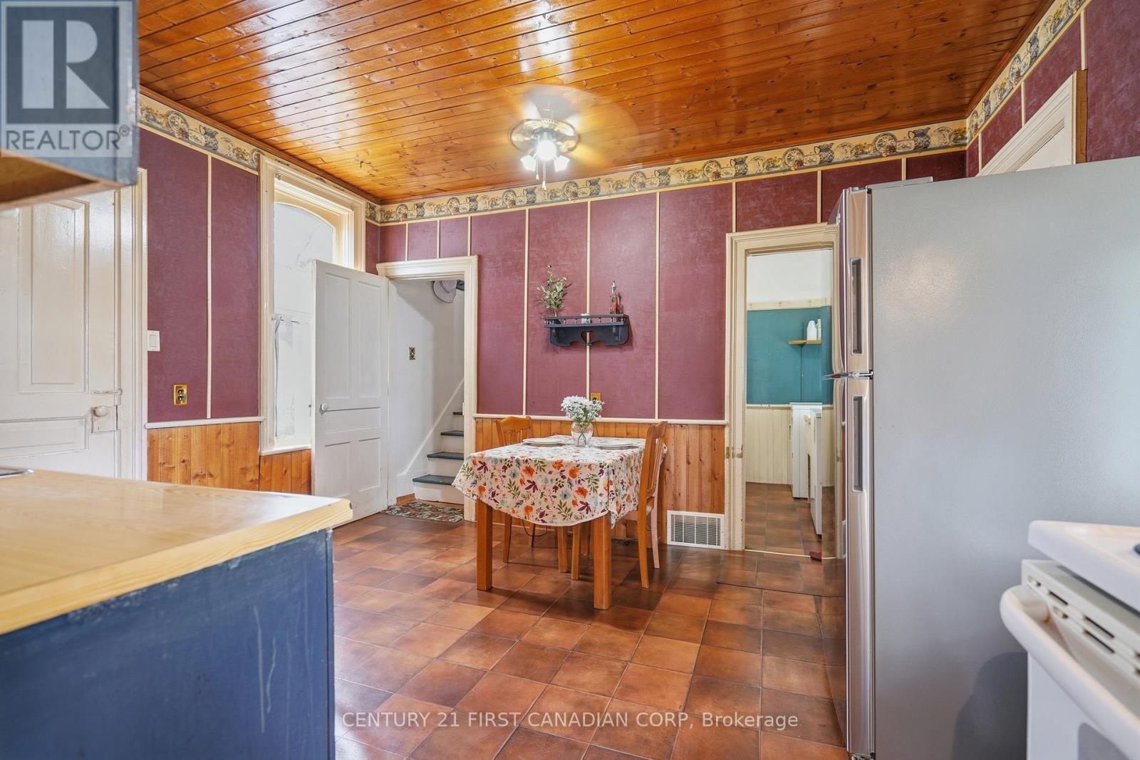 227 Monroe Street, West Elgin, Ontario  N0L 2C0 - Photo 13 - X13005564