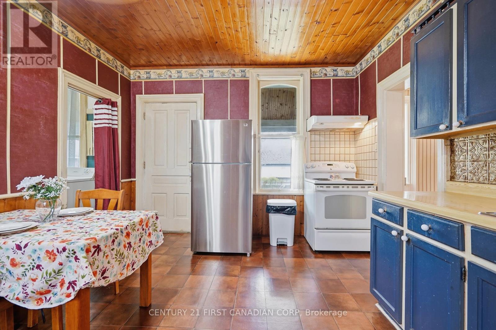 227 Monroe Street, West Elgin, Ontario  N0L 2C0 - Photo 14 - X13005564