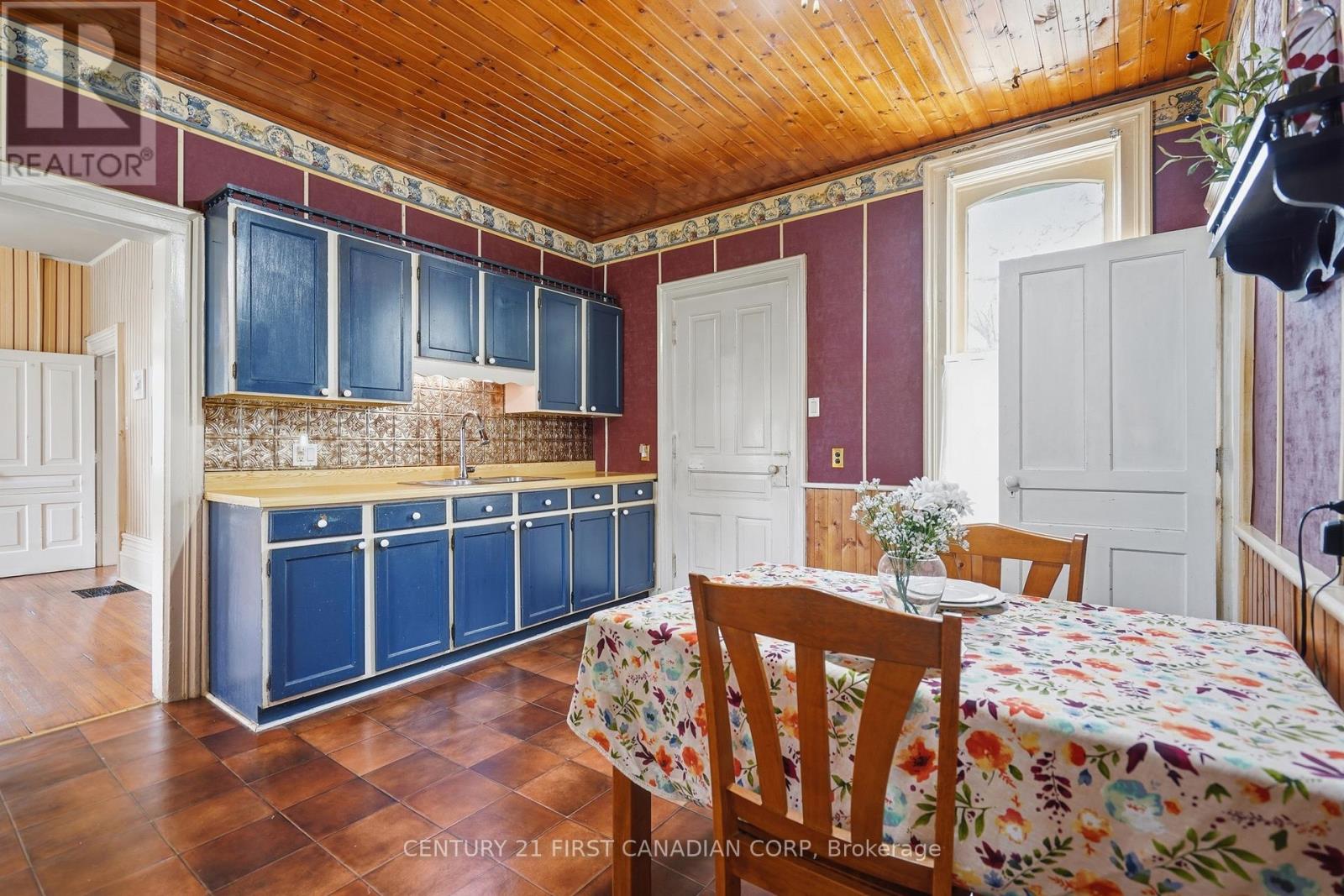 227 Monroe Street, West Elgin, Ontario  N0L 2C0 - Photo 17 - X13005564