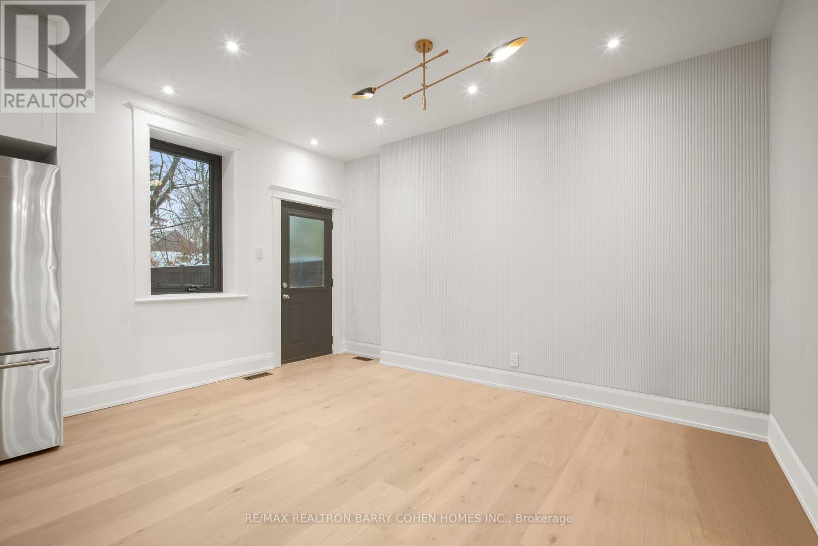 231 Macpherson Avenue, Toronto, Ontario  M4V 1A1 - Photo 13 - C13005542