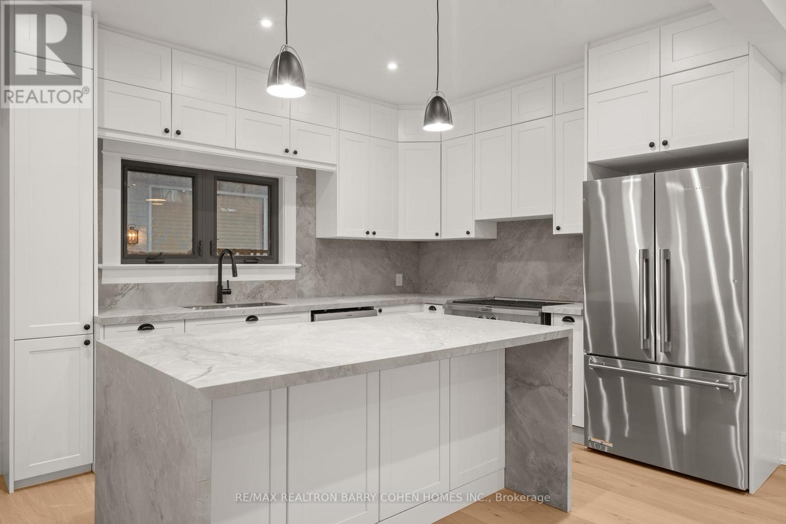 231 Macpherson Avenue, Toronto, Ontario  M4V 1A1 - Photo 14 - C13005542