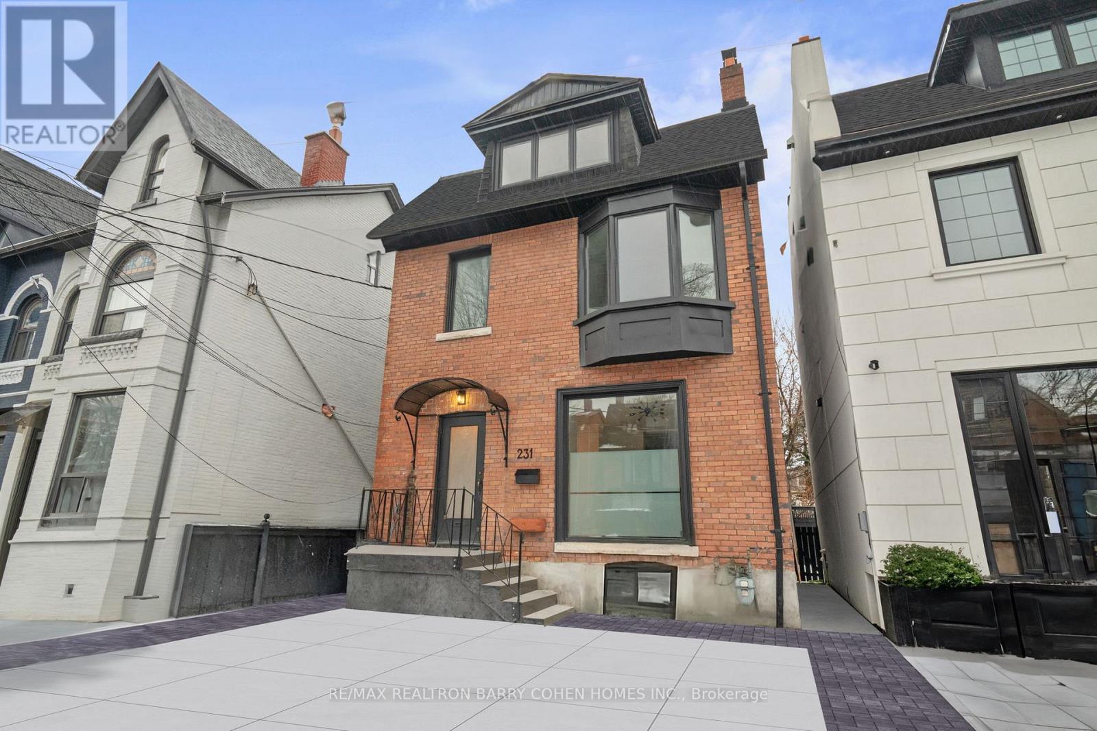 231 Macpherson Avenue, Toronto, Ontario  M4V 1A1 - Photo 2 - C13005542