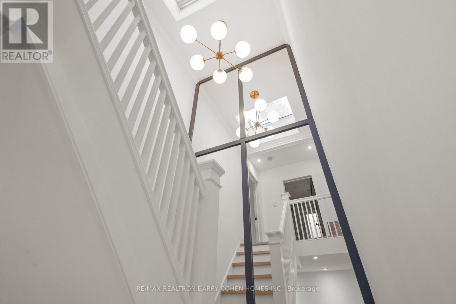 231 Macpherson Avenue, Toronto, Ontario  M4V 1A1 - Photo 28 - C13005542