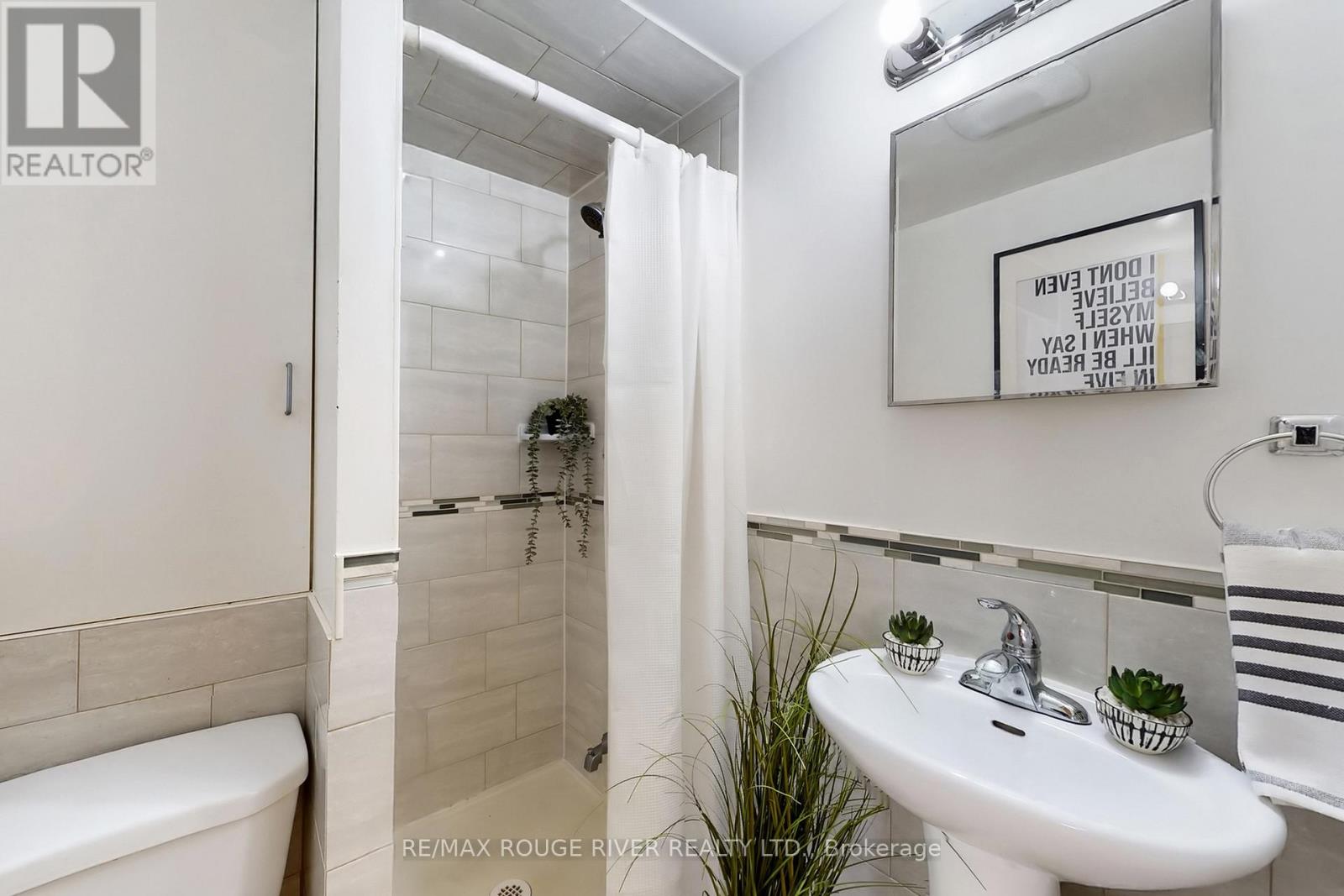 116 Lord Roberts Drive, Toronto, Ontario  M1K 3W8 - Photo 17 - E13005458