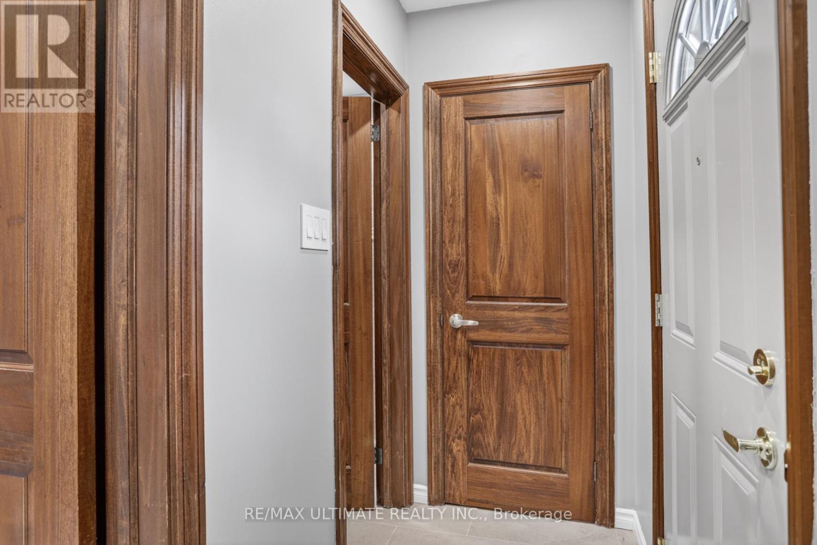 70 Rosemount Drive, Toronto, Ontario  M1K 2X3 - Photo 19 - E13005500