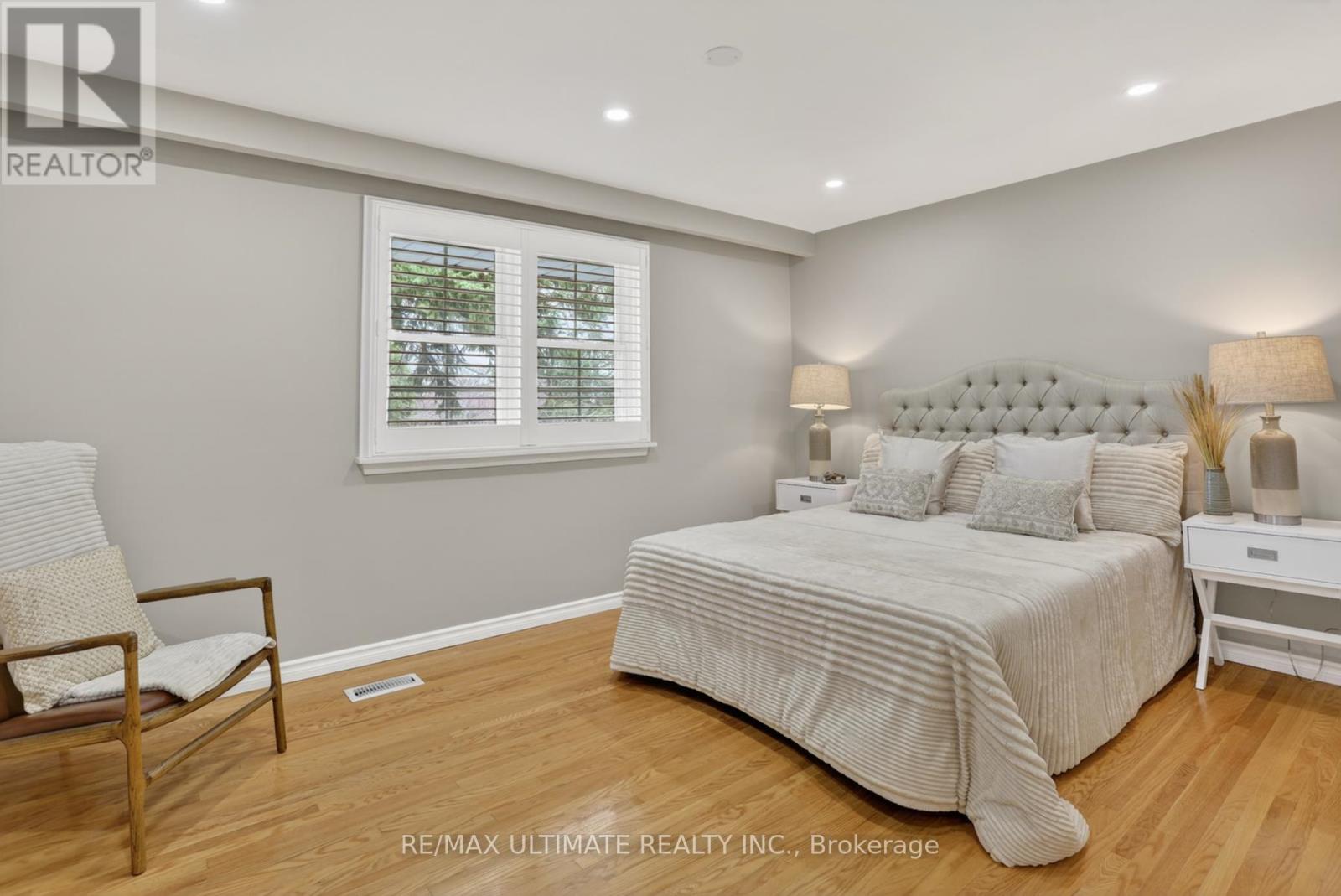 70 Rosemount Drive, Toronto, Ontario  M1K 2X3 - Photo 37 - E13005500