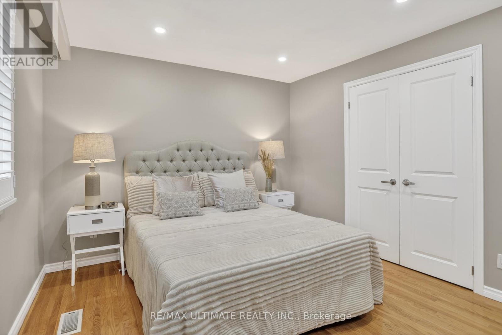 70 Rosemount Drive, Toronto, Ontario  M1K 2X3 - Photo 39 - E13005500