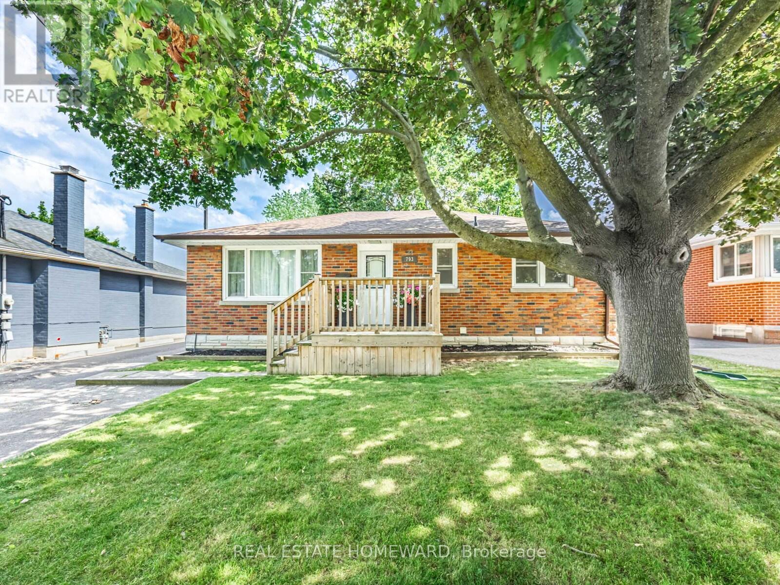 793 Eastglen Drive, Oshawa, Ontario  L1G 1H3 - Photo 2 - E13005532