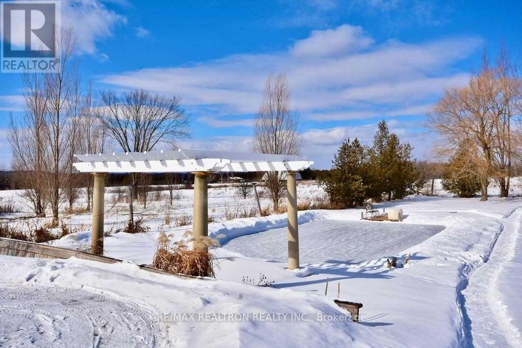 757 Kings Wharf Road, Kawartha Lakes, Ontario  K0M 1A0 - Photo 44 - X12843360