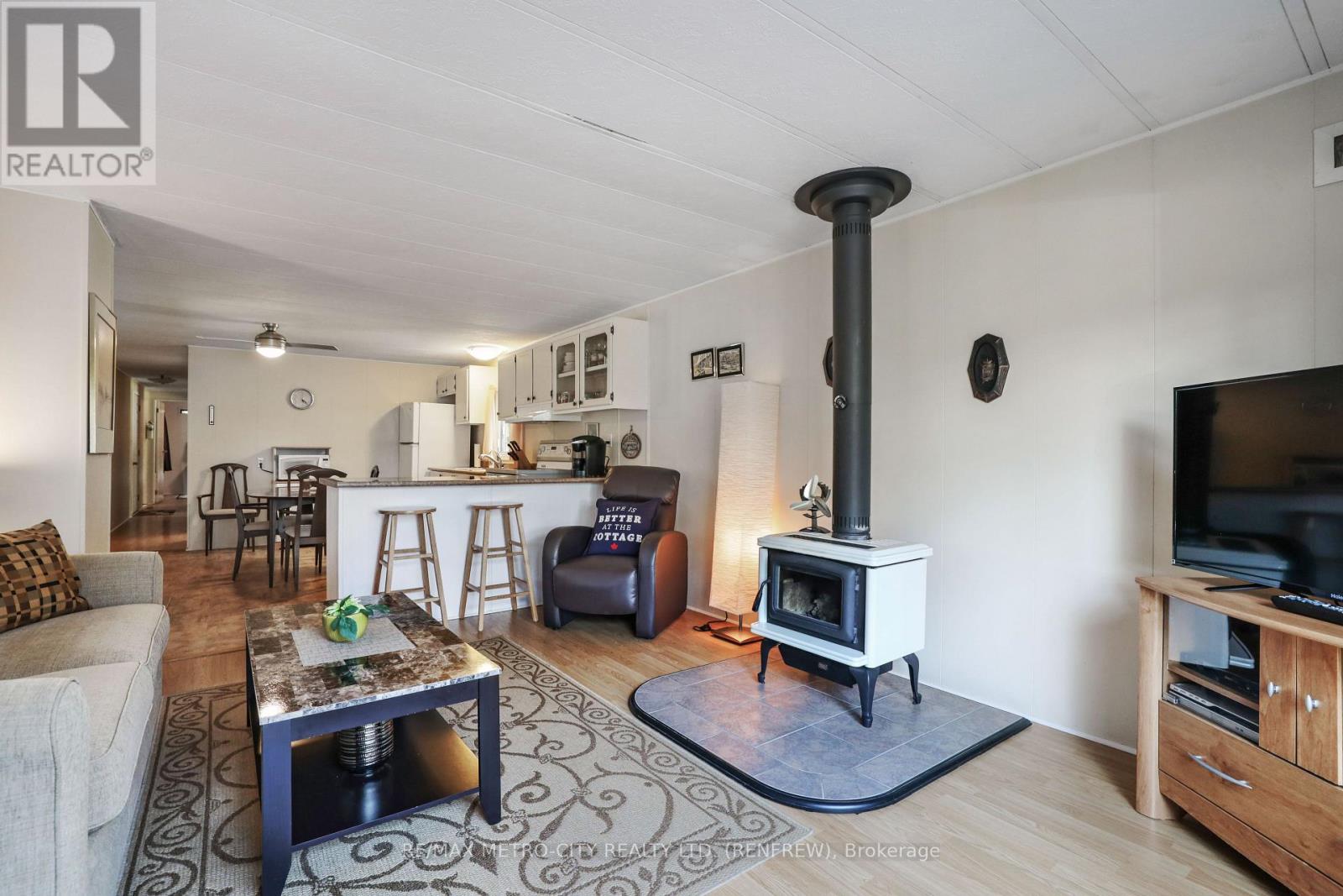 79 Flying Club Road, Greater Madawaska, Ontario  K0J 2R0 - Photo 19 - X13005426