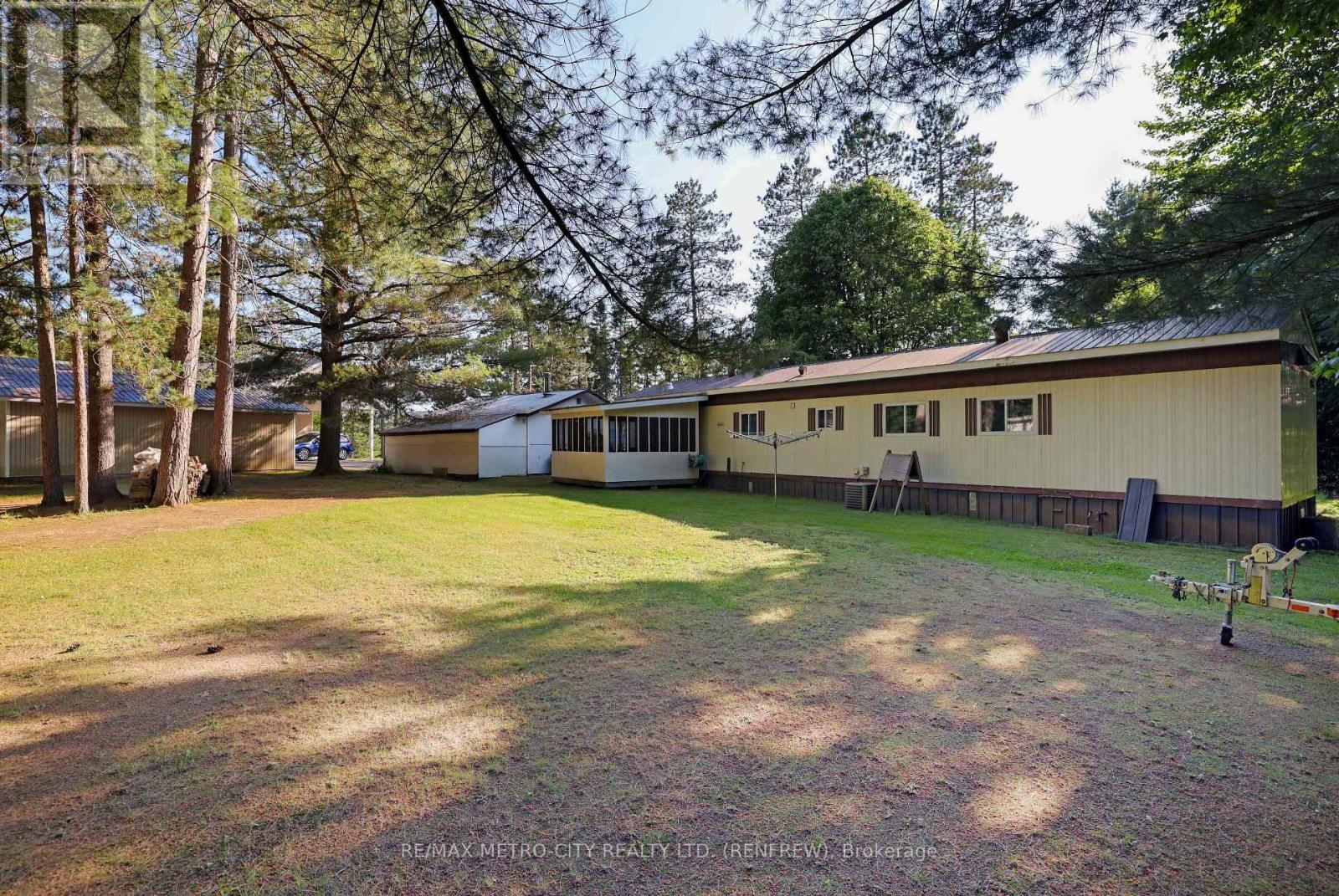 79 Flying Club Road, Greater Madawaska, Ontario  K0J 2R0 - Photo 26 - X13005426