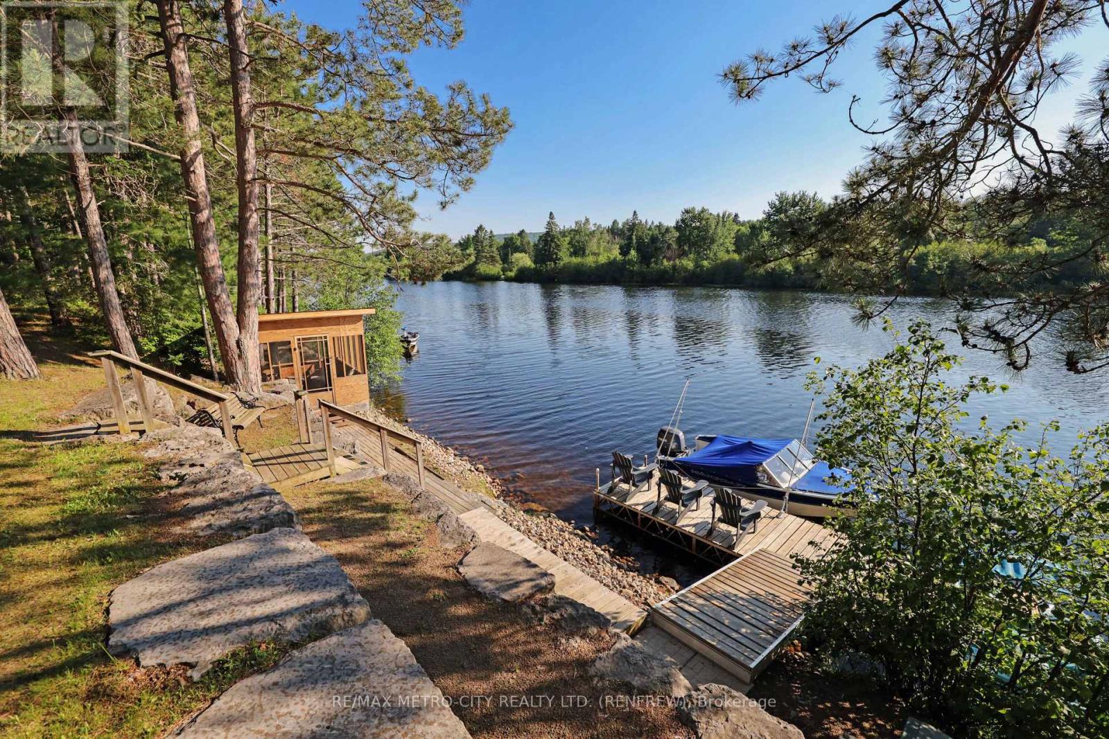 79 Flying Club Road, Greater Madawaska, Ontario  K0J 2R0 - Photo 4 - X13005426