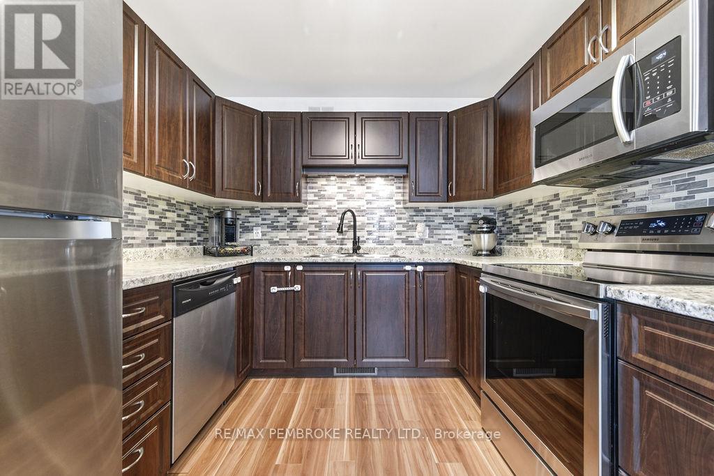 292 Mckenzie Street, Pembroke, Ontario  K8A 3V7 - Photo 12 - X13005610