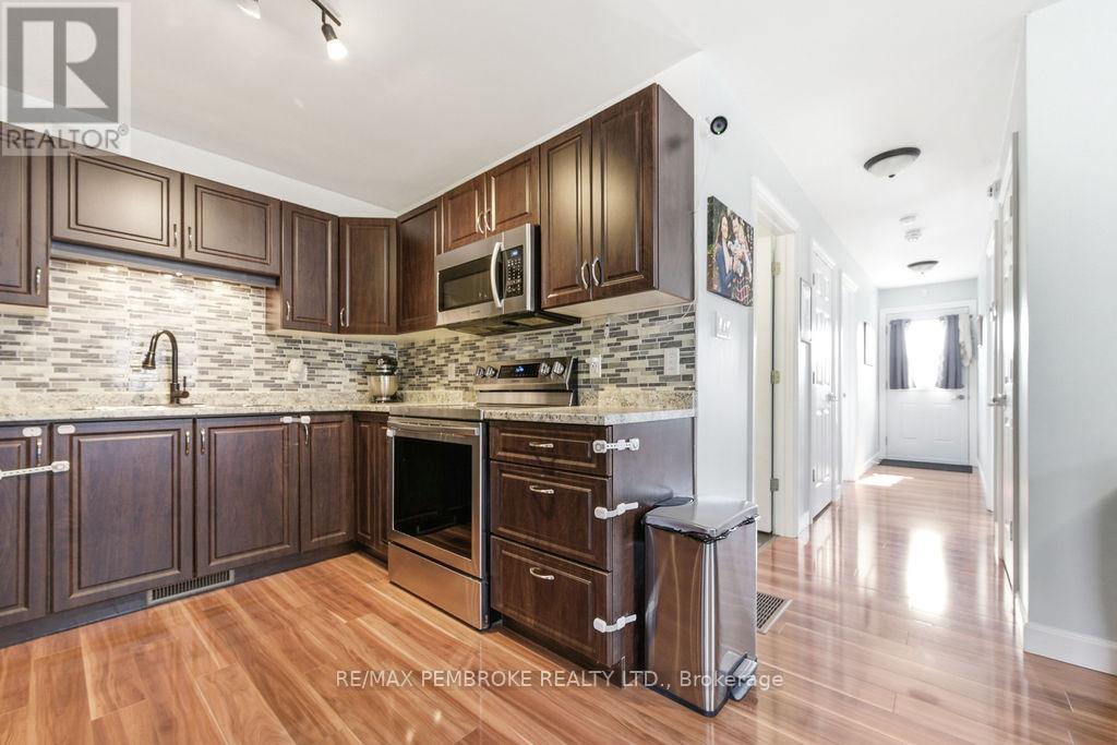 292 Mckenzie Street, Pembroke, Ontario  K8A 3V7 - Photo 15 - X13005610