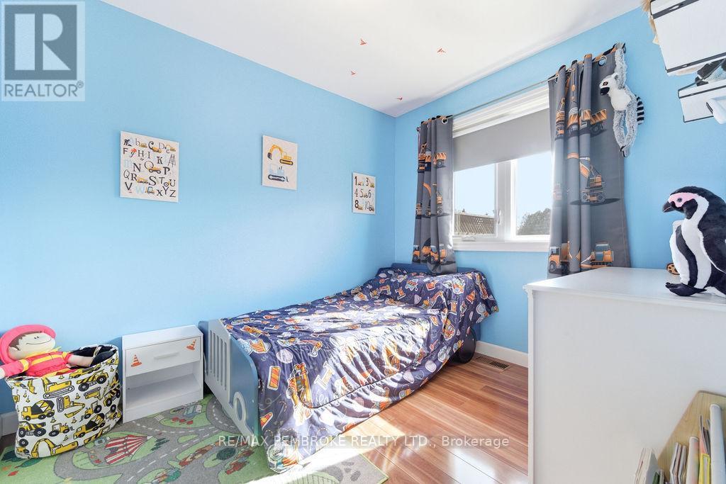 292 Mckenzie Street, Pembroke, Ontario  K8A 3V7 - Photo 20 - X13005610