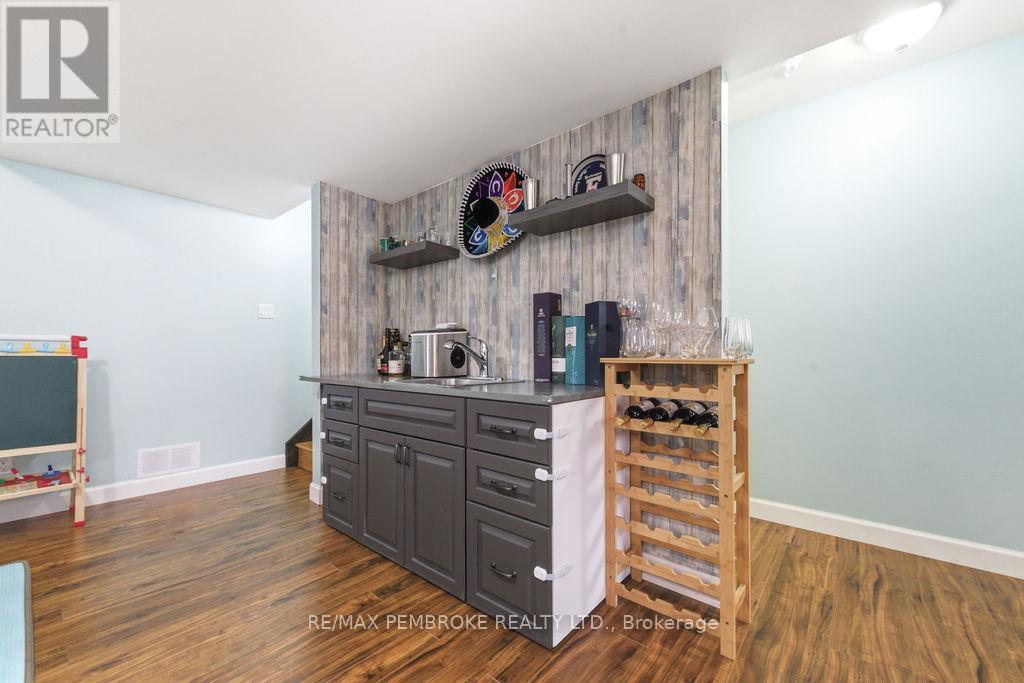 292 Mckenzie Street, Pembroke, Ontario  K8A 3V7 - Photo 25 - X13005610