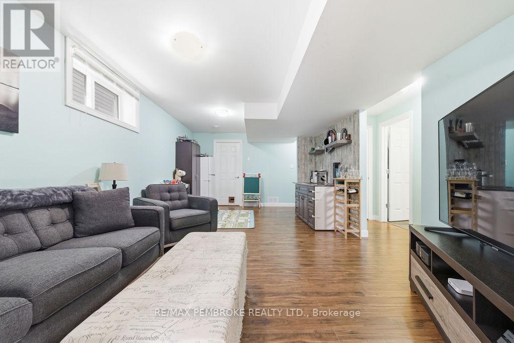 292 Mckenzie Street, Pembroke, Ontario  K8A 3V7 - Photo 26 - X13005610