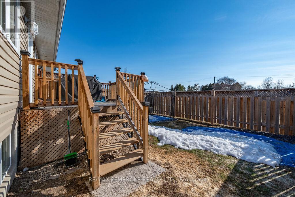 292 Mckenzie Street, Pembroke, Ontario  K8A 3V7 - Photo 31 - X13005610