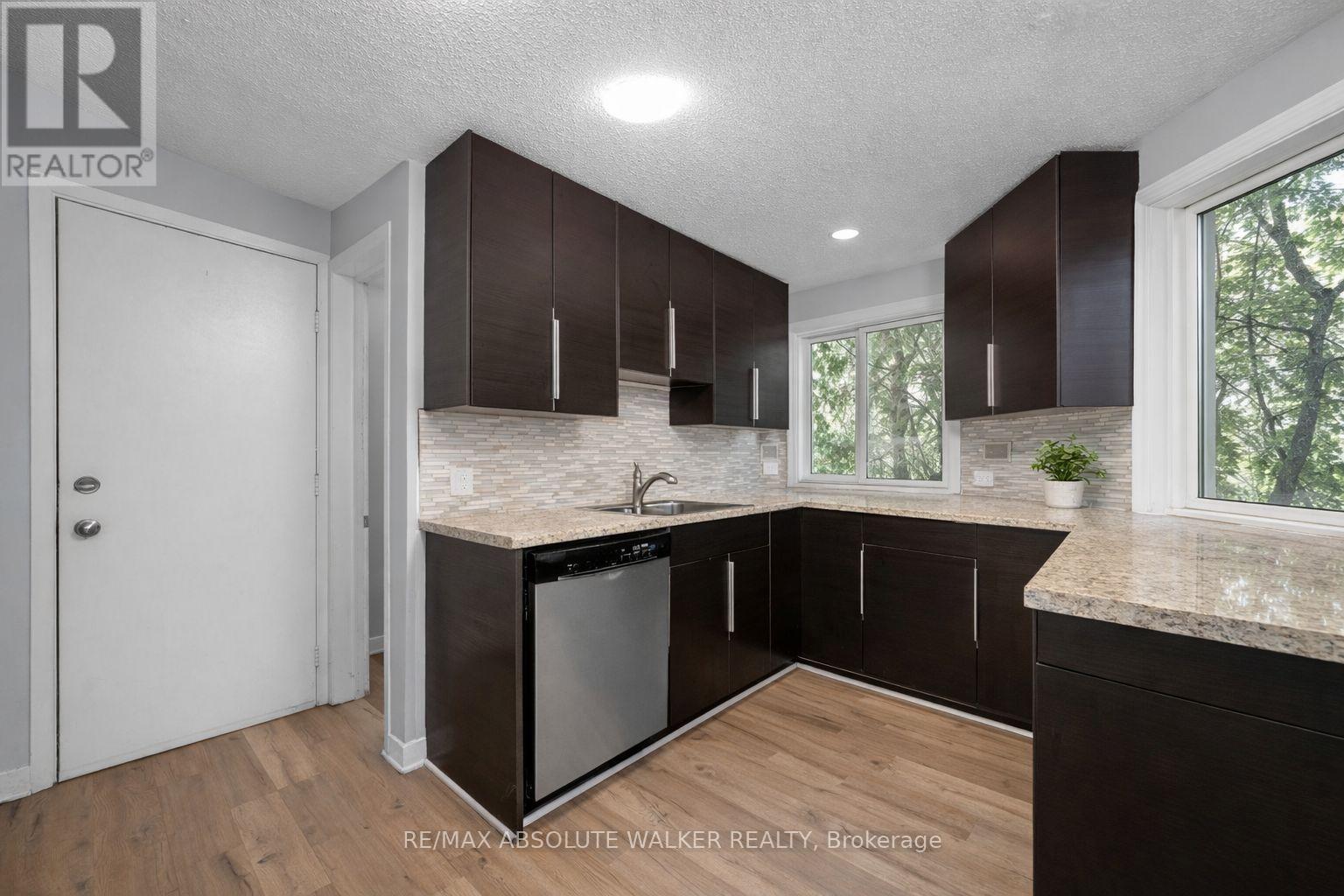 375 St. Denis Street, Ottawa, Ontario  K1L 5H8 - Photo 5 - X13005484